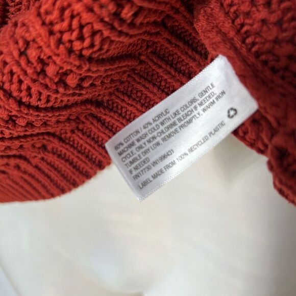 Universal Thread Knit crewneck sweater - Picture 8 of 8